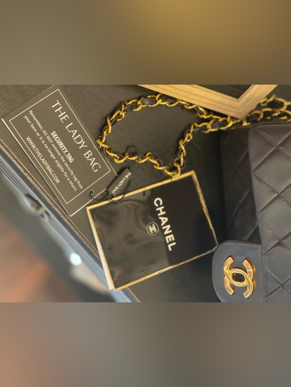 CHANEL Black Quilted Shoulder Bag with Gold Chain - Picture 8 of 16
